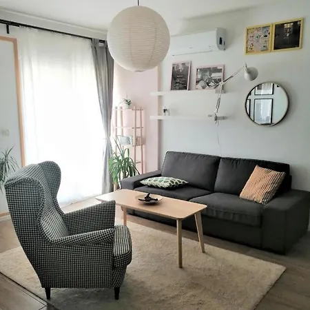 2251 Pula